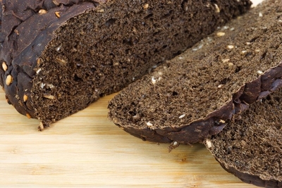PUMPERNICKEL BATARD_Baking Formulations Pumpernickel Batard bread