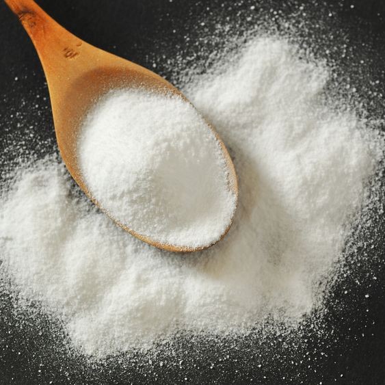 baker's ammonia Baker's ammonia works similarly in baked goods as baking soda or powder.