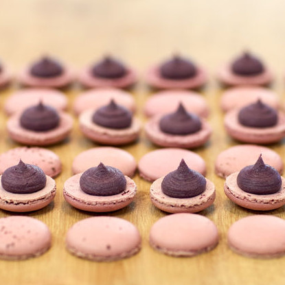 fillings Fillings are key ingredients in many bakery products, such as cream fillings in cookies.