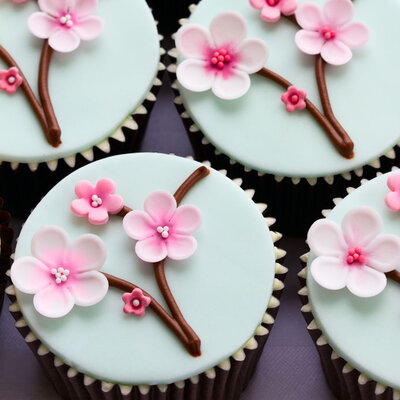 Fondant is a glossy hard icing or topping used for covering and decorating cakes and pastries.