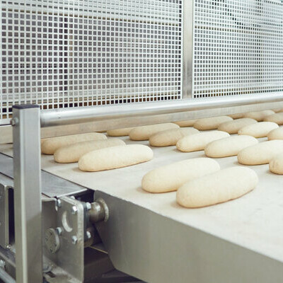 Cakes Conveyorized ovens are continuous baking equipment which are designed often as direct gas-fired (DGF) heating units